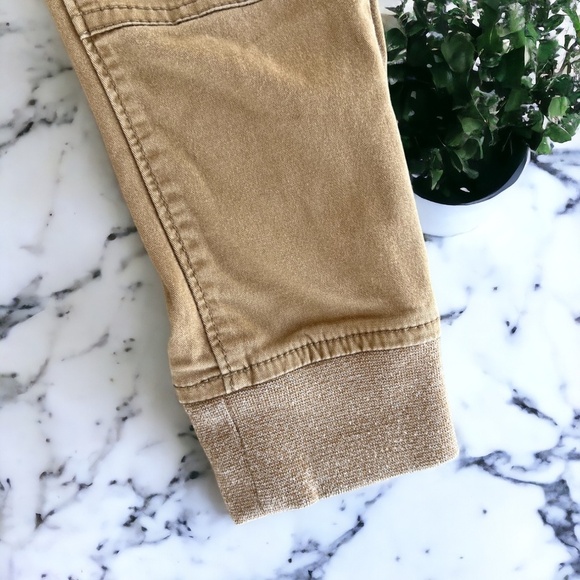 Toddler Boy Size 2T Button Down Shirt and Jogger Pants - Picture 2 of 10